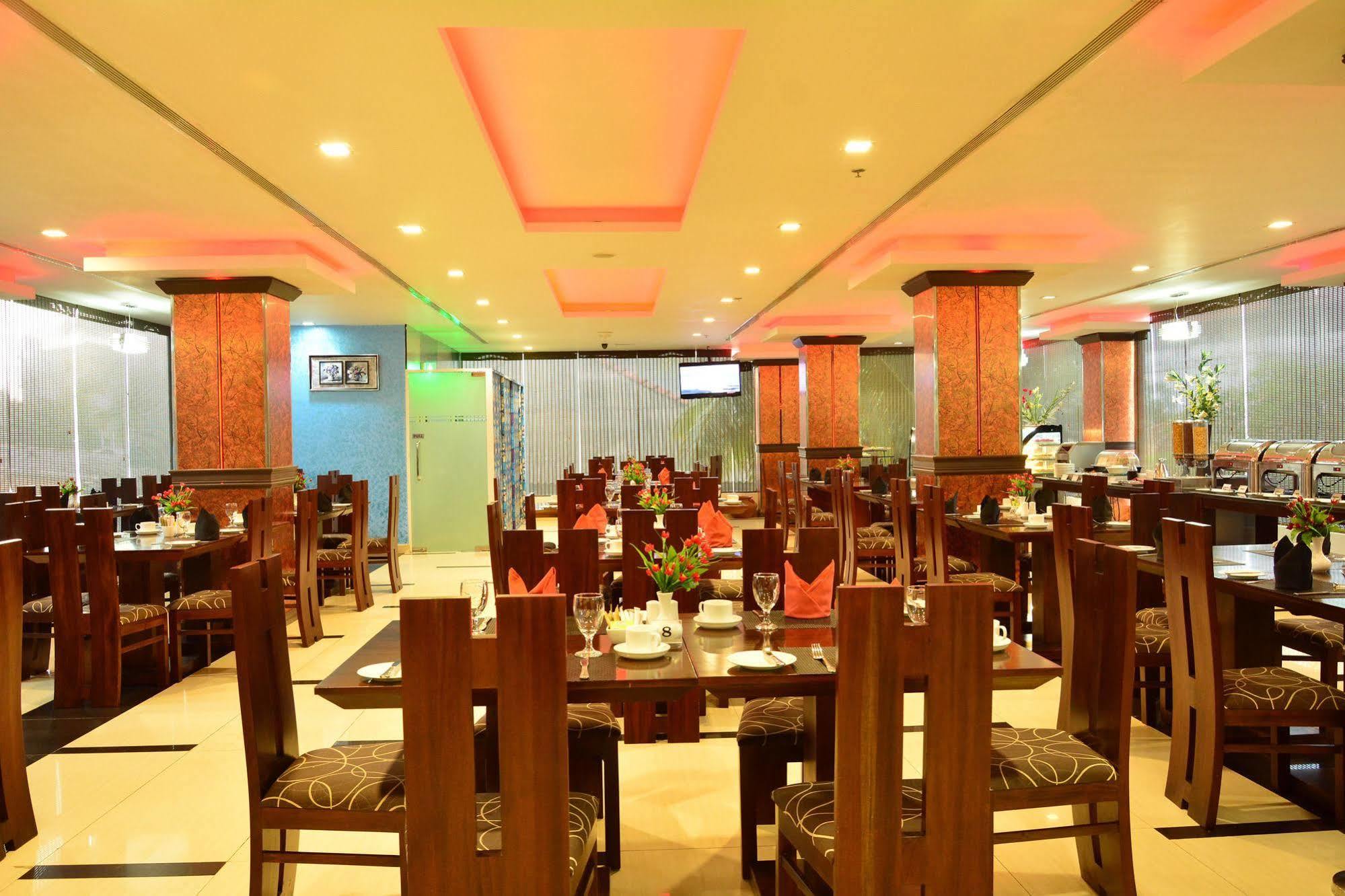 Pearl Grand Hotel Colombo Exterior foto
