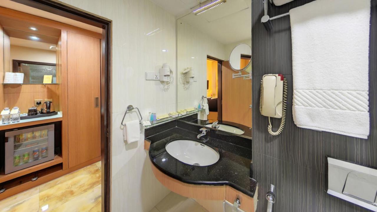 Pearl Grand Hotel Colombo Exterior foto